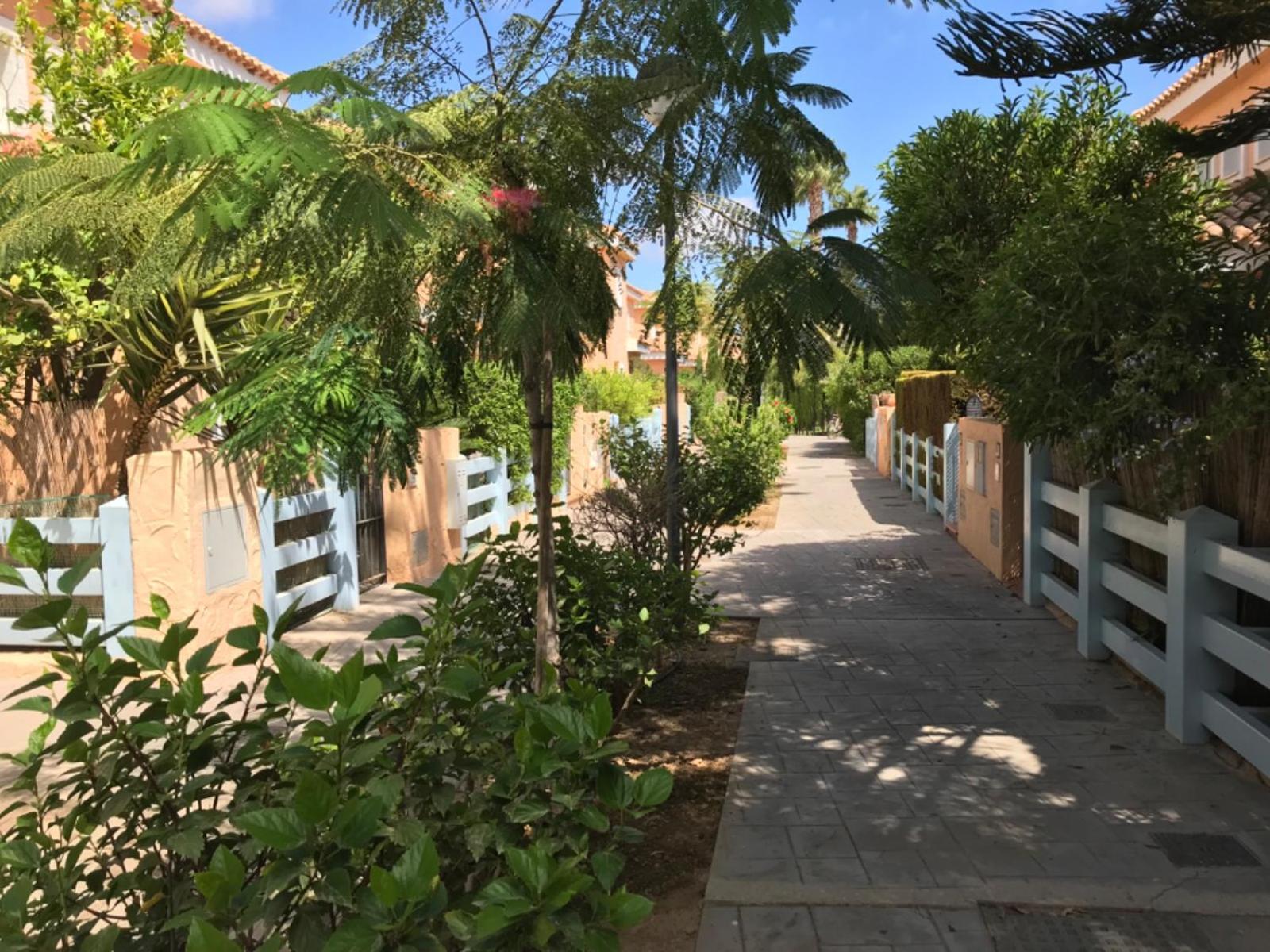 Playas Del Sur Apartamento Vera Ngoại thất bức ảnh